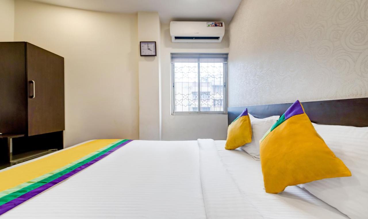 Itsy Hotels Neeranand Plaza Calcutá Exterior foto
