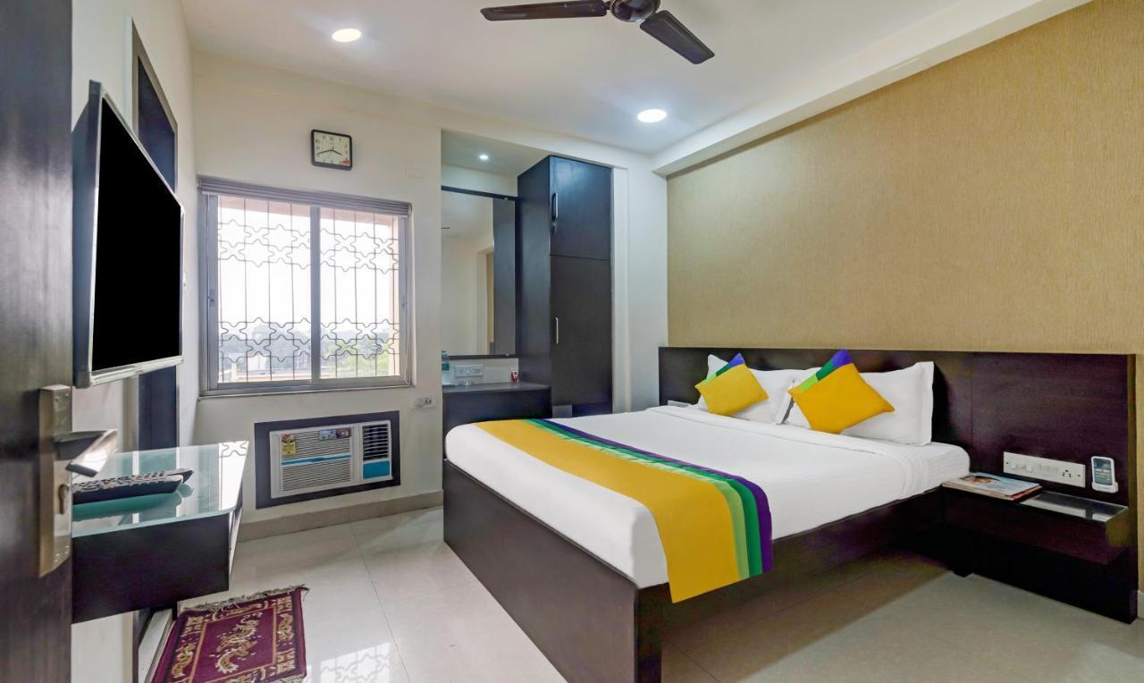 Itsy Hotels Neeranand Plaza Calcutá Exterior foto