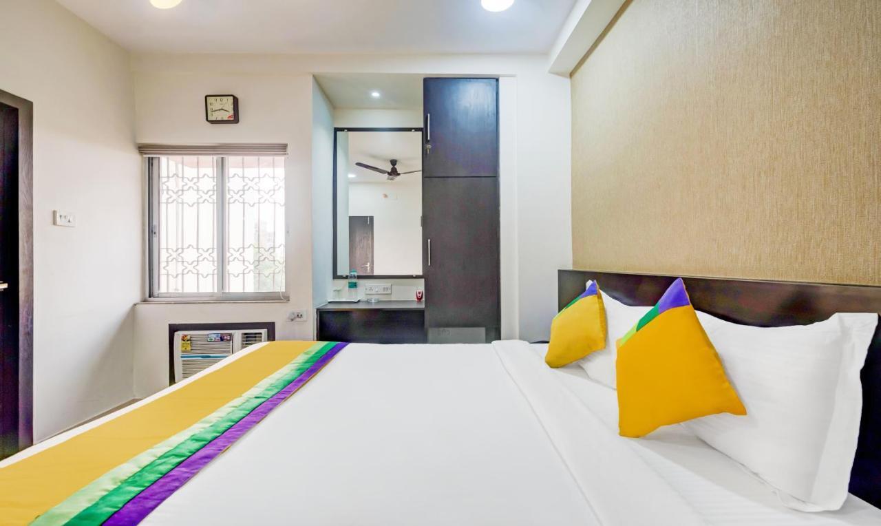 Itsy Hotels Neeranand Plaza Calcutá Exterior foto